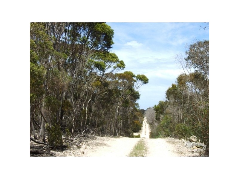 Lot 4 East West Rd, Penneshaw SA 5222