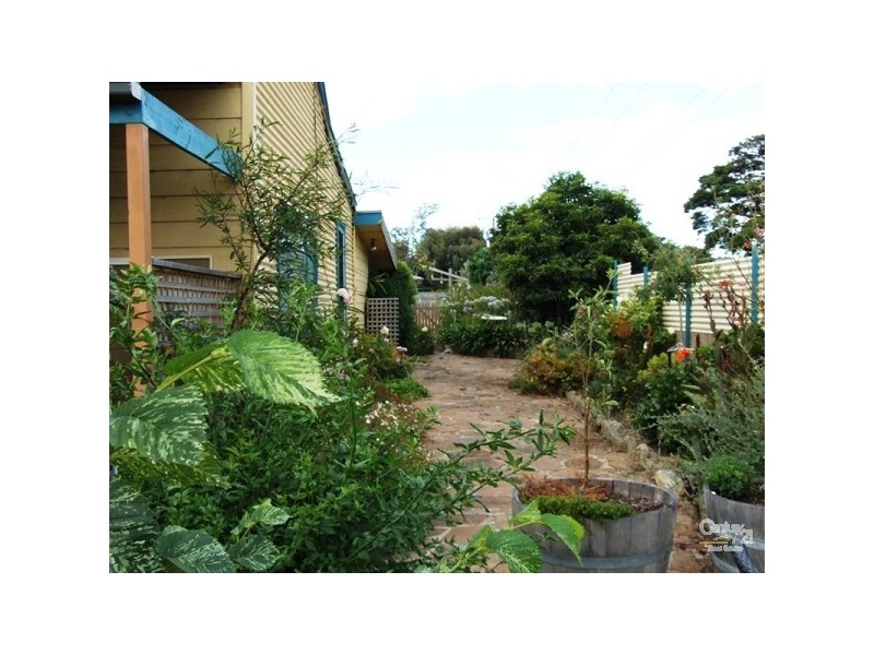26 Cnr Ayliffe St   Kohinoor Road, Kingscote SA 5223