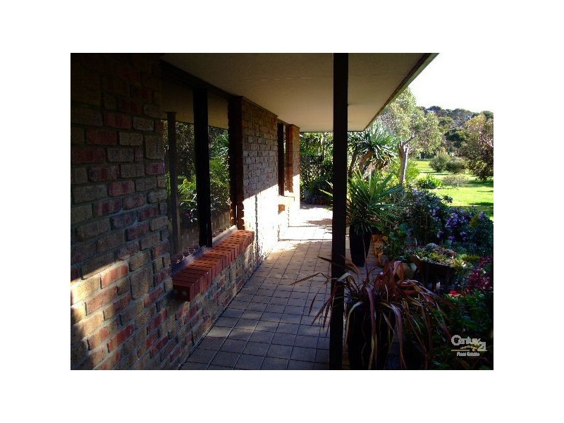 196 Gap Road, Emu Bay SA 5223