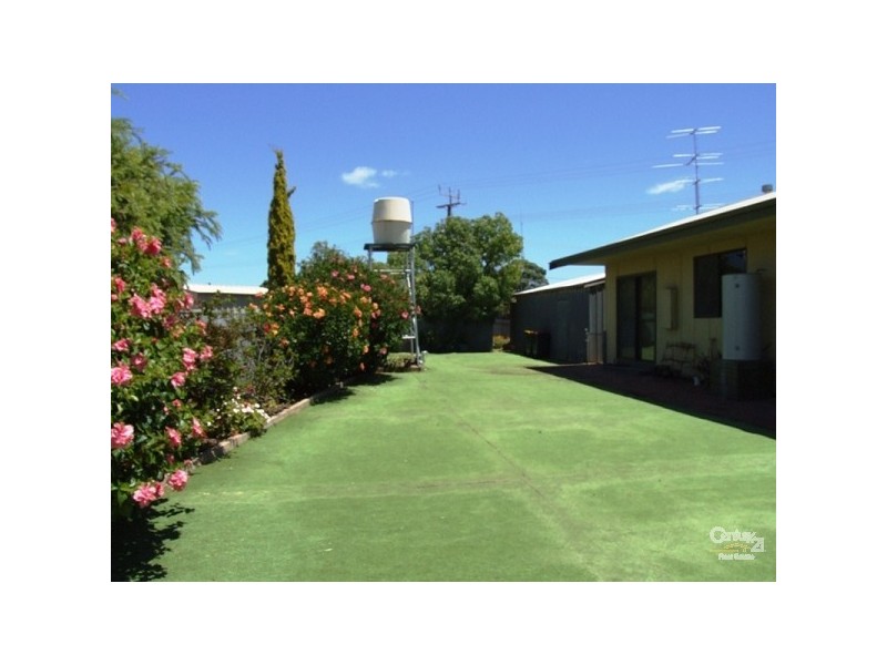 12 Cygnet Rd, Kingscote SA 5223