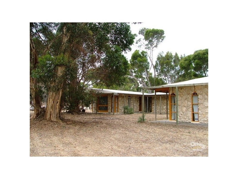 26 Alan St, American River SA 5221