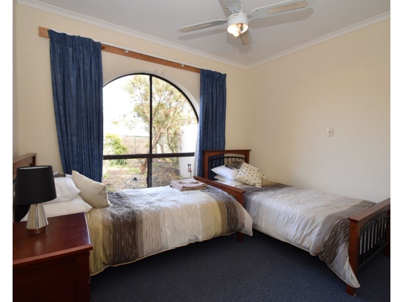 10 Dutton Street, Kingscote SA 5223