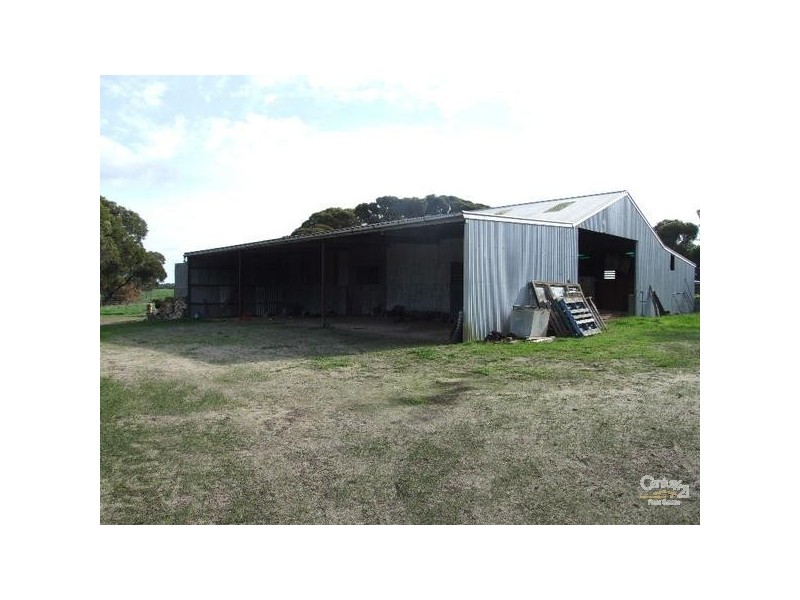 23 and 24 Three Chain Road, Haines SA 5223