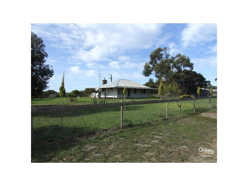 23 and 24 Three Chain Road, Haines SA 5223