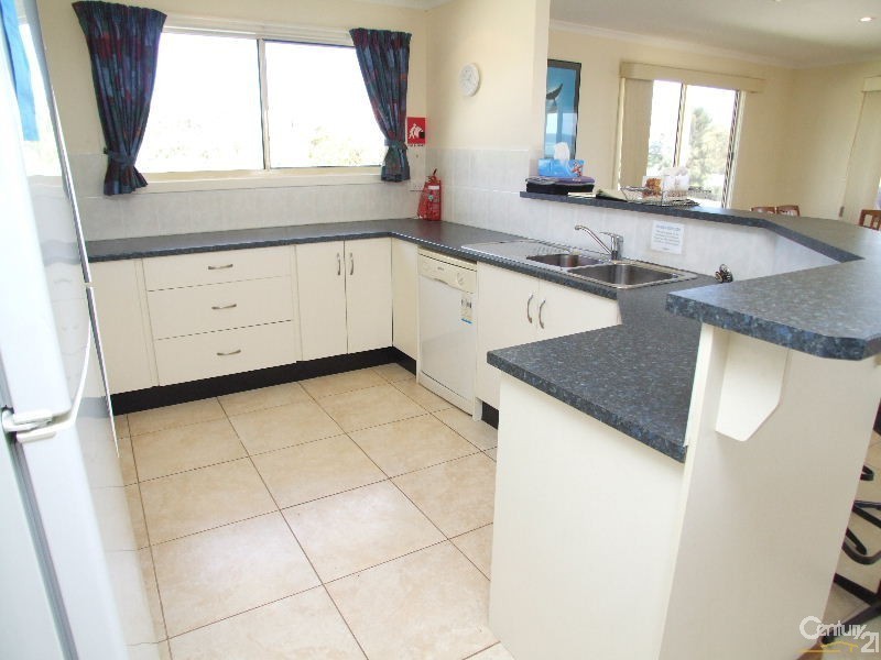 119 Cnr Leander Ave & Bessell Drive, Baudin Beach SA 5222