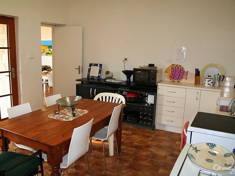 21 Howard Drive, Penneshaw SA 5222