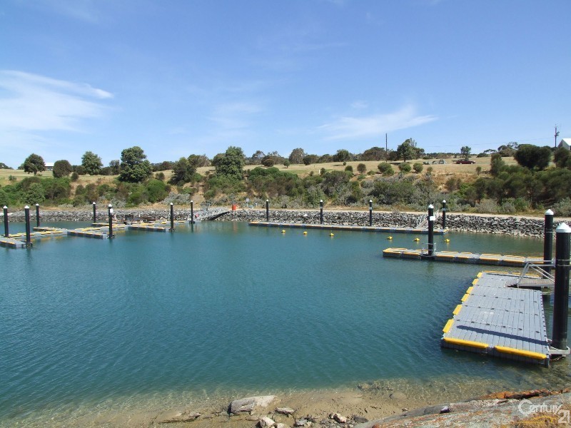 21 Howard Drive, Penneshaw SA 5222