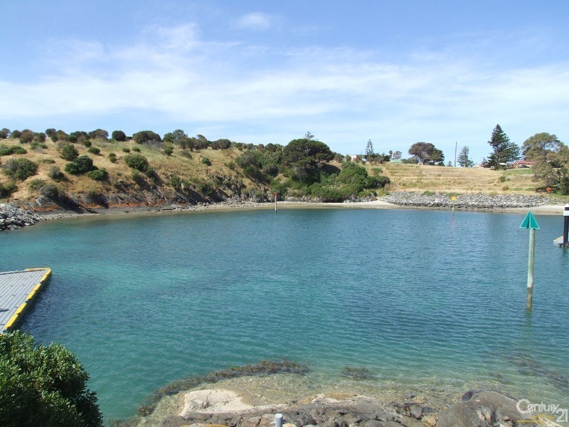 21 Howard Drive, Penneshaw SA 5222