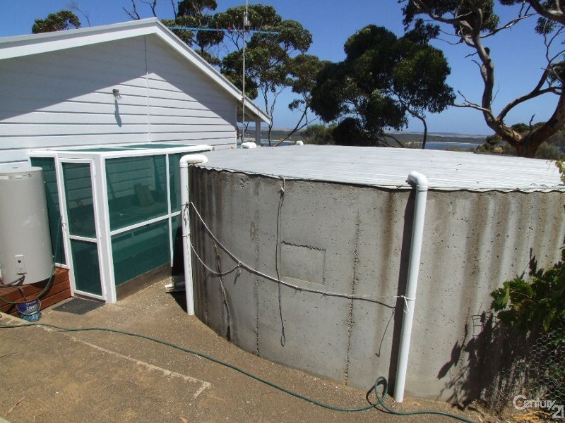 32 Falie Court, American River SA 5221