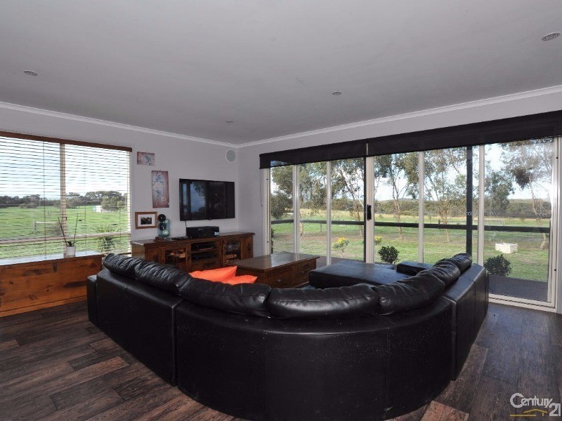 32 Florance Road, Haines SA 5223