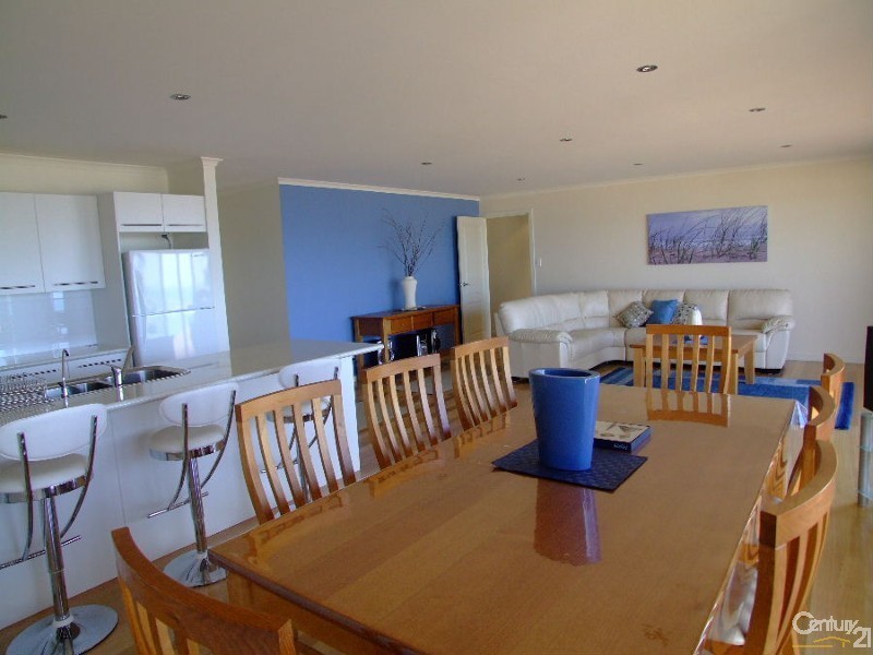 28 Hawthorn Avenue, Emu Bay SA 5223