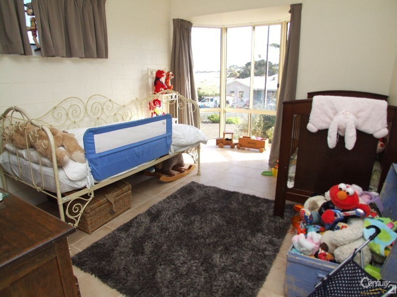30 – 32 Vivonne Avenue, Kingscote SA 5223