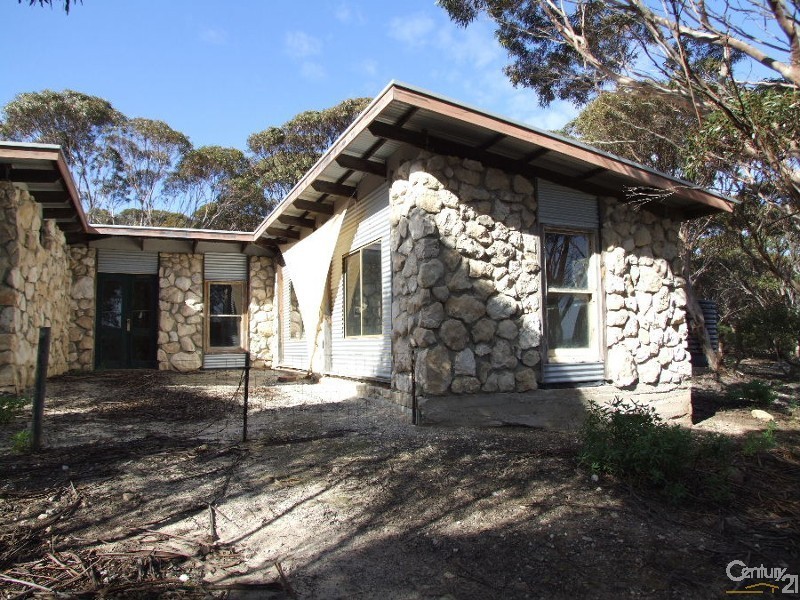 2502 Hog Bay Road, Haines SA 5223