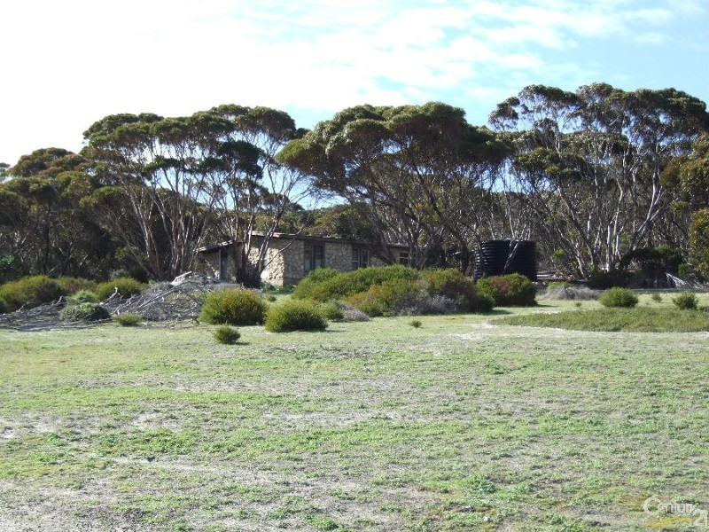 2502 Hog Bay Road, Haines SA 5223