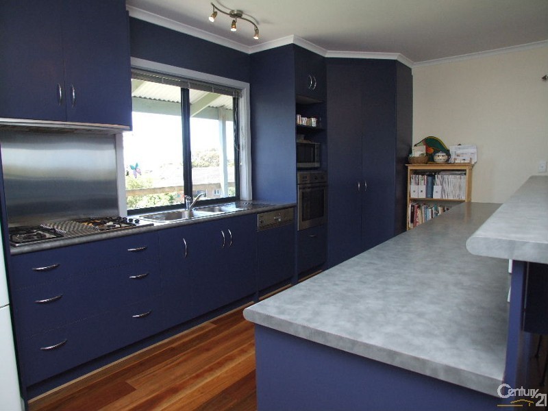 2 York Crescent, Kingscote SA 5223