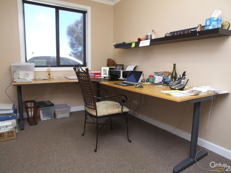 2 York Crescent, Kingscote SA 5223