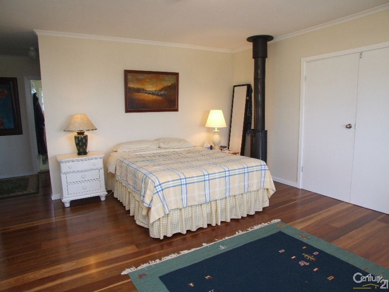 2 York Crescent, Kingscote SA 5223