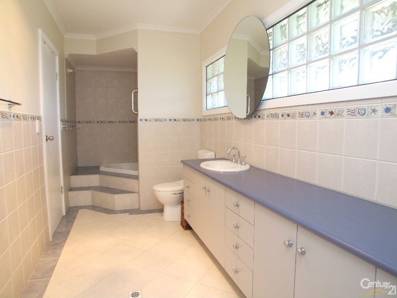 2 York Crescent, Kingscote SA 5223