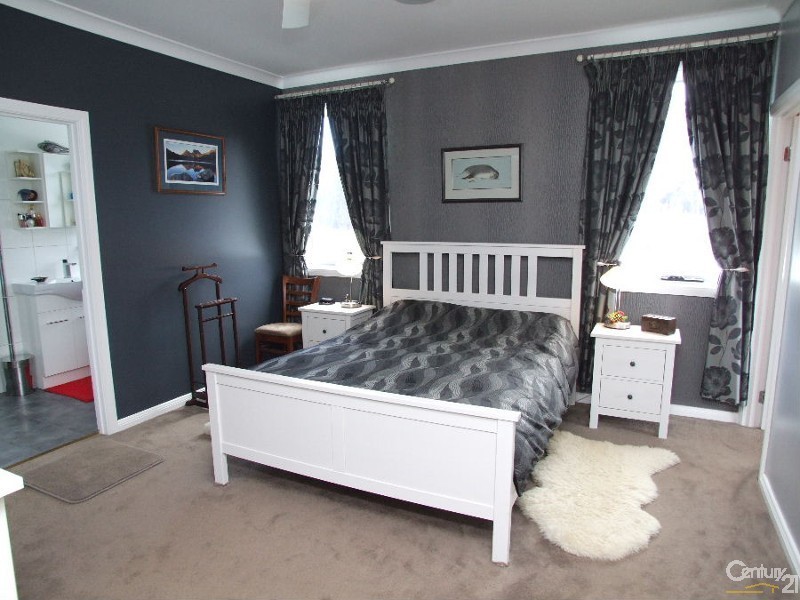 273 Hungerford Road, Penneshaw SA 5222