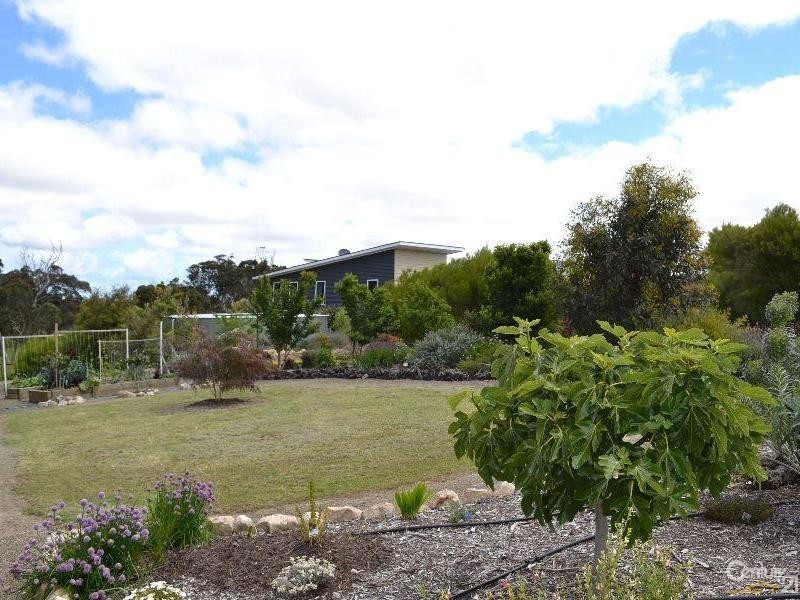 273 Hungerford Road, Penneshaw SA 5222