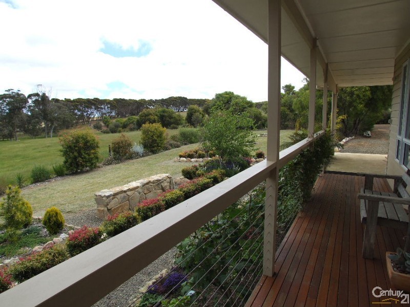 273 Hungerford Road, Penneshaw SA 5222