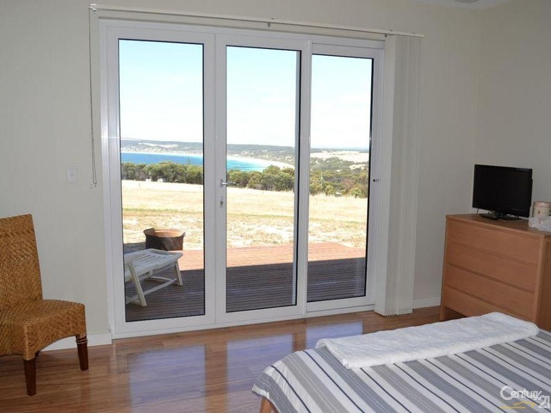 136 Bates Road, Emu Bay SA 5223