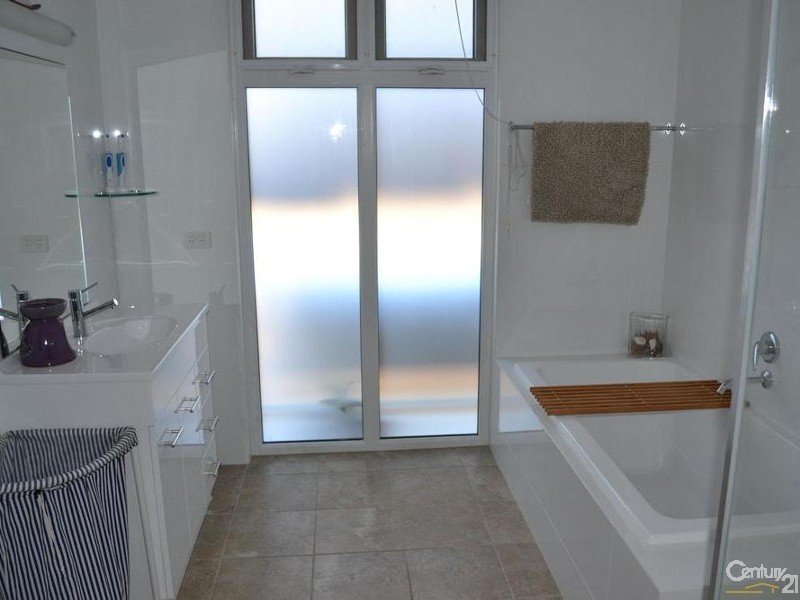 136 Bates Road, Emu Bay SA 5223