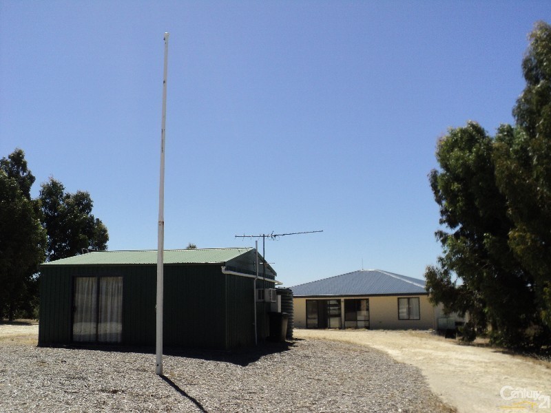 304 Old Salt Lake Road, Haines SA 5223