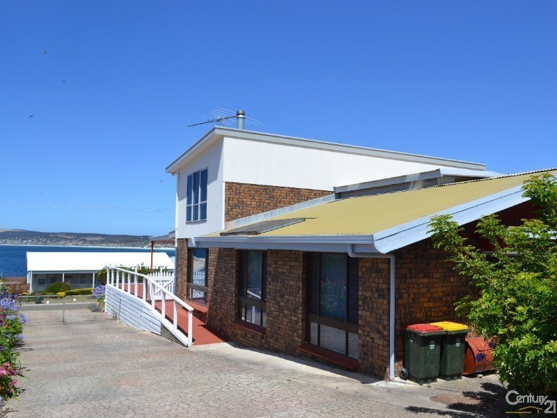 27 Hawthorn Ave, Emu Bay SA 5223