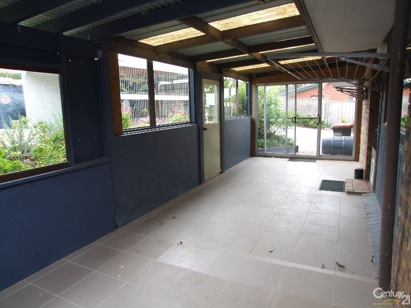 27 Hawthorn Ave, Emu Bay SA 5223
