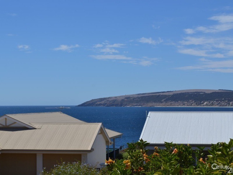 27 Hawthorn Ave, Emu Bay SA 5223
