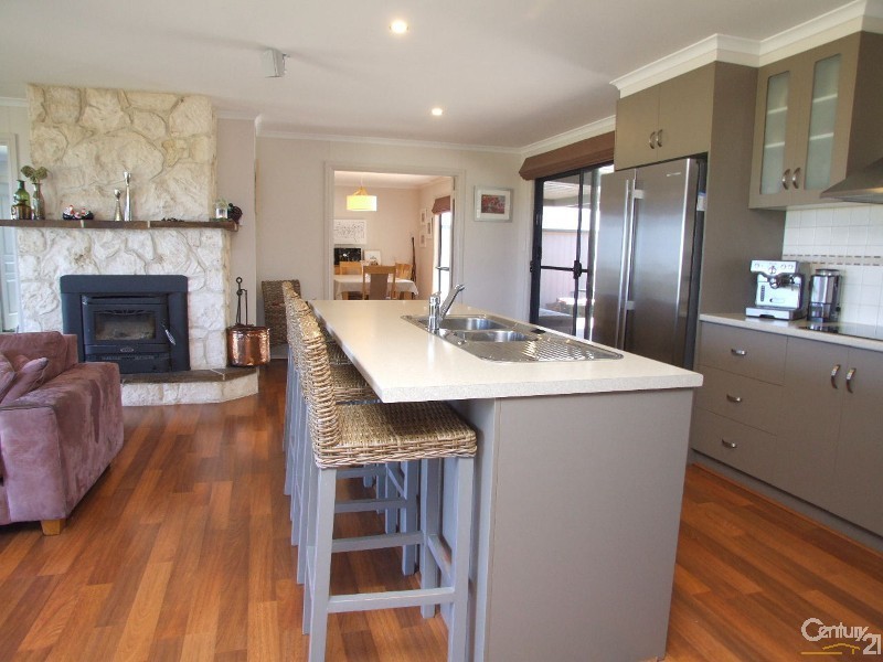 27 Glen Barrett Drive, Kingscote SA 5223