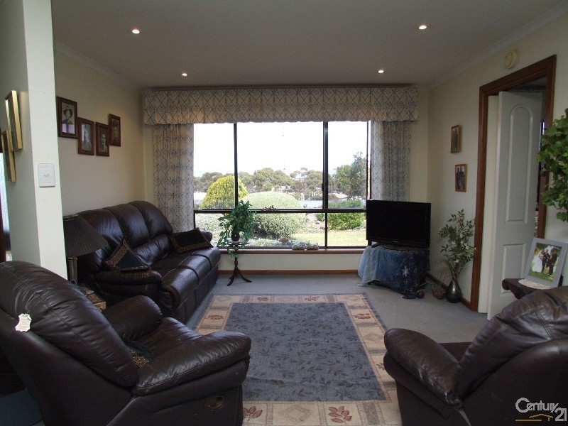 12 Ewen Street, Kingscote SA 5223