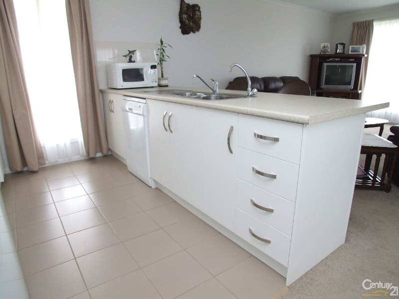 13 York Crescent, Kingscote SA 5223