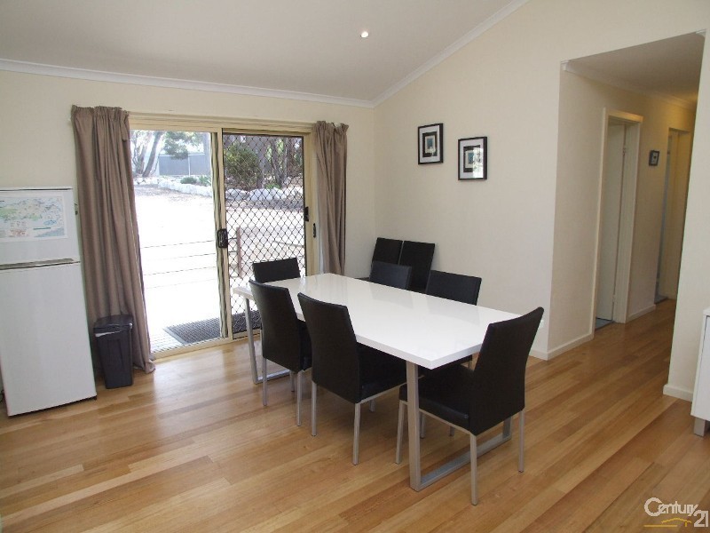3 Willoughby Crescent, Kingscote SA 5223
