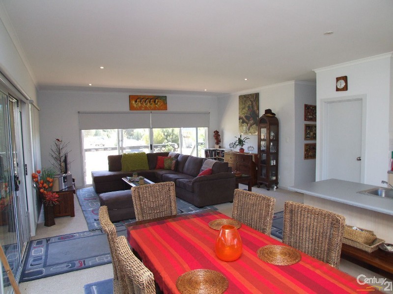 136 Playford Highway, Kingscote SA 5223