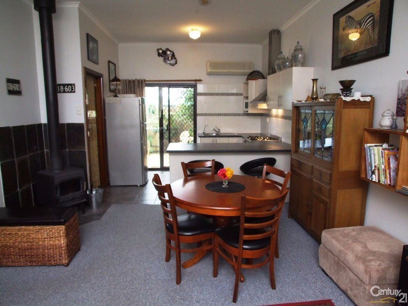 2/8 Centenary Ave, Kingscote SA 5223
