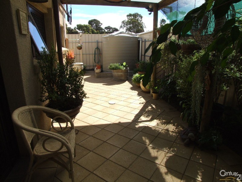 2/8 Centenary Ave, Kingscote SA 5223