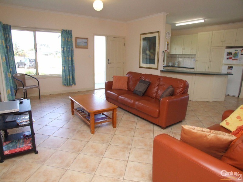 2 Cnr Rapid Rise & Emma Drive, Kingscote SA 5223