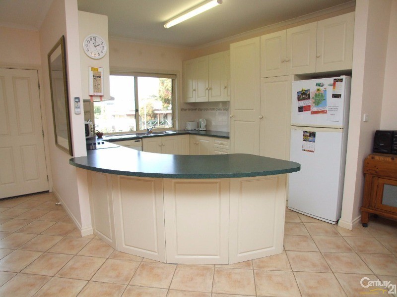 2 Cnr Rapid Rise & Emma Drive, Kingscote SA 5223