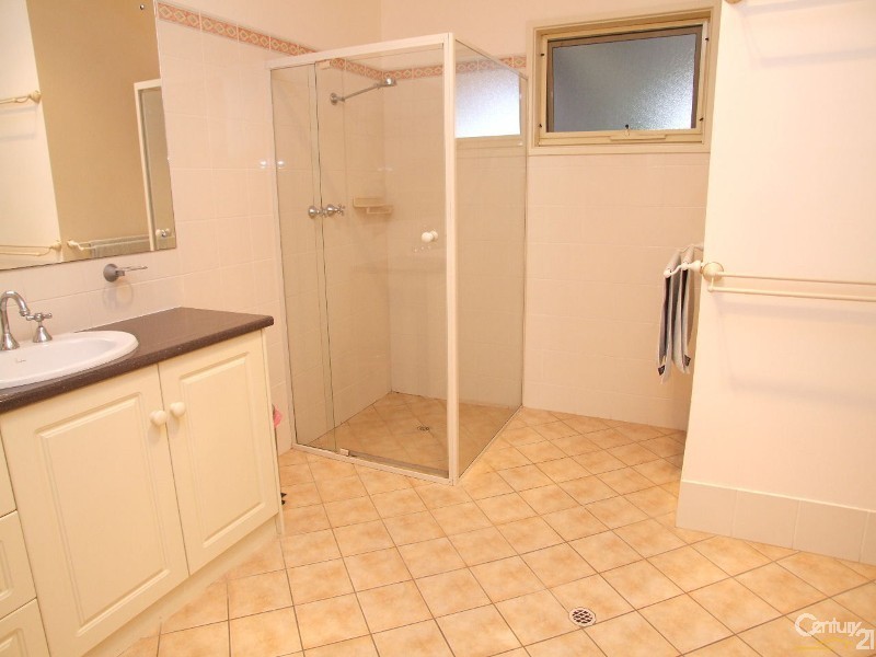 2 Cnr Rapid Rise & Emma Drive, Kingscote SA 5223