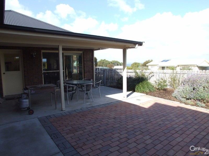 2 Cnr Rapid Rise & Emma Drive, Kingscote SA 5223