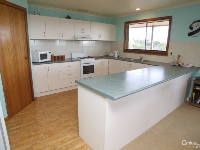 42 Pennington Road, Island Beach SA 5222