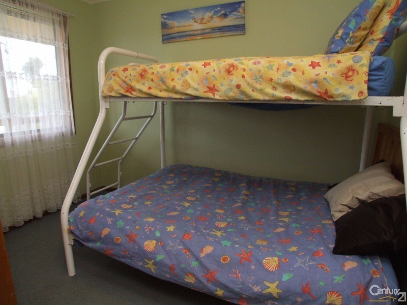 42 Pennington Road, Island Beach SA 5222