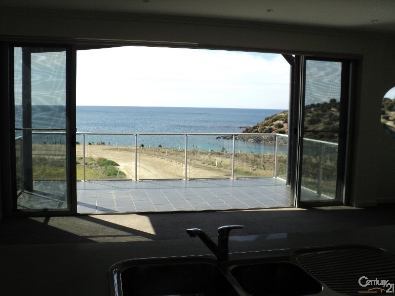 Unit 2/22 Howard Drive, Penneshaw SA 5222