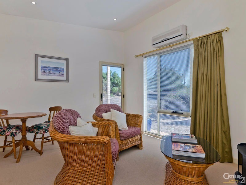 8B Karatta Terrace, Penneshaw SA 5222