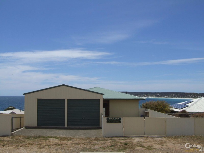 36 Hawthorn Ave, Emu Bay SA 5223