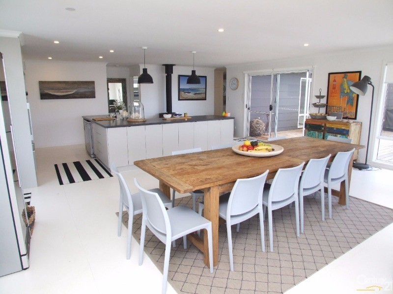 10 Hawthorn Avenue, Emu Bay SA 5223