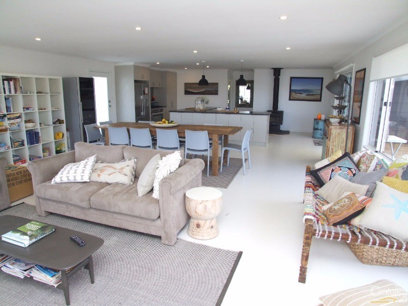 10 Hawthorn Avenue, Emu Bay SA 5223