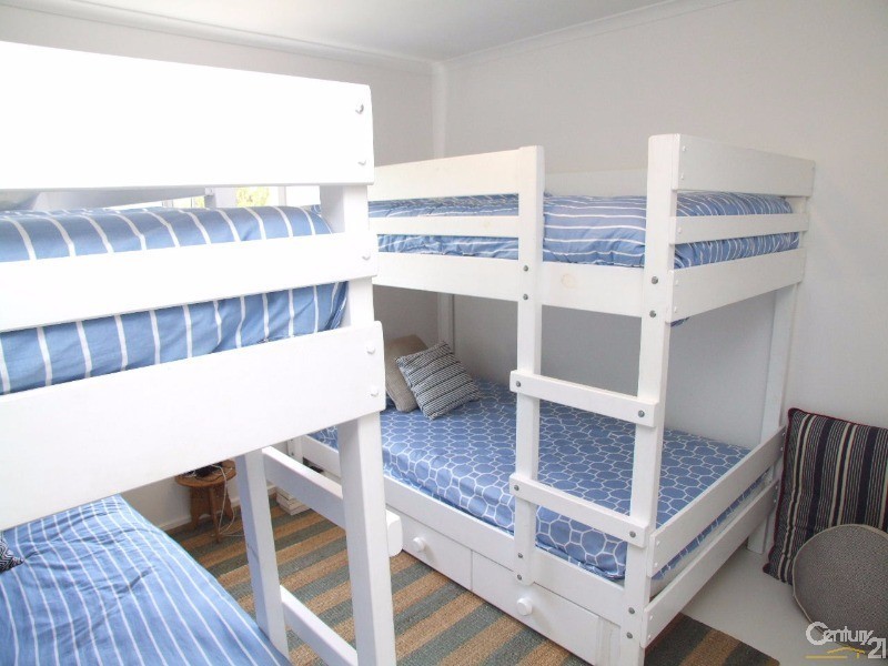 10 Hawthorn Avenue, Emu Bay SA 5223